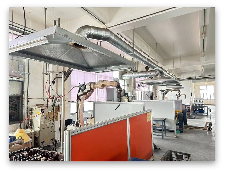 Outdoor energy storage enclosure with cooling system