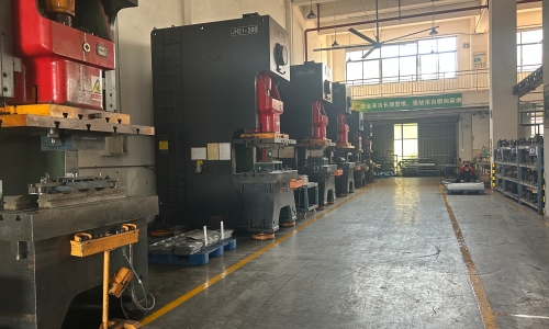 Что такое изготовление листового металла и как это работает